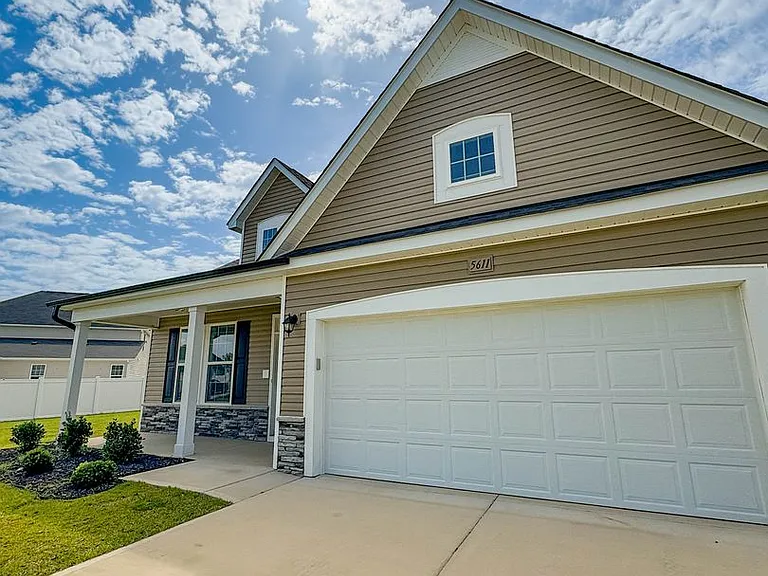 5611 Pondhaven Dr — Photo 2