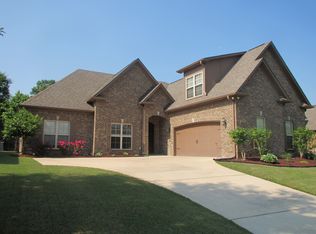 247 Strathaven Ln, Pelham, AL 35124