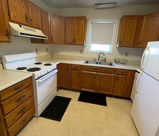 8 Academy St #2 — Photo 1