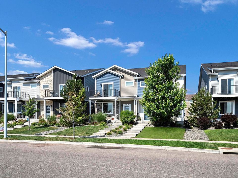 1st image of 1083 Mountain Dr #B