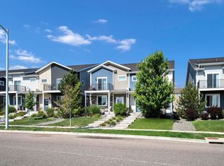 1083 Mountain Dr #B, Longmont, CO 80503
