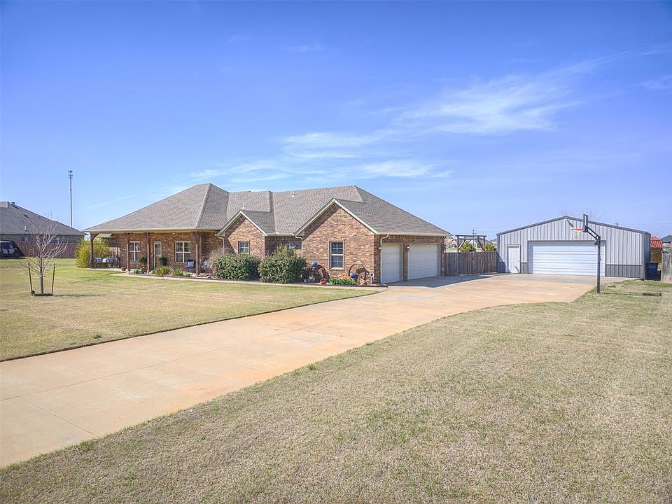 1st image of 25096 Emerald Way