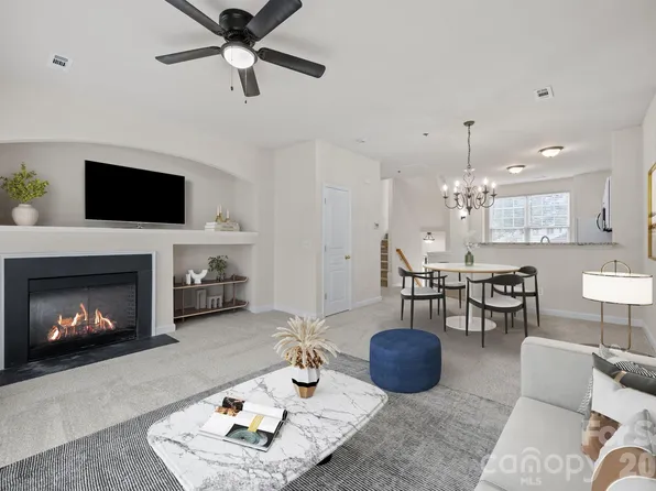 2750 Avalon Loop Rd, Charlotte, NC 28269