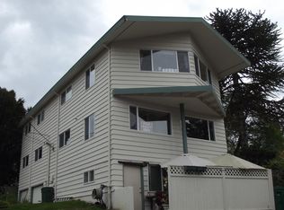 6540 2nd Ave NE, Seattle, WA 98115