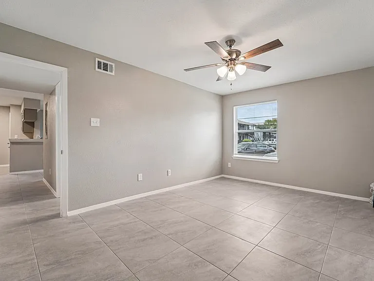 Crosby at Westchase Apartments — Photo 87