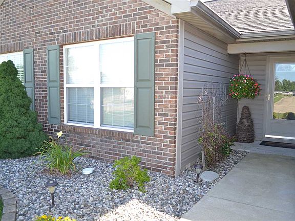3rd image of 639 Marquis Cir