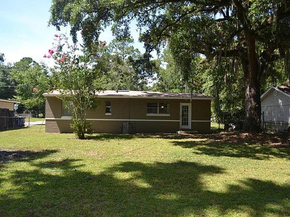 5th image of 1108 Carthage Dr