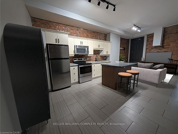 3rd image of 473 King St W #B