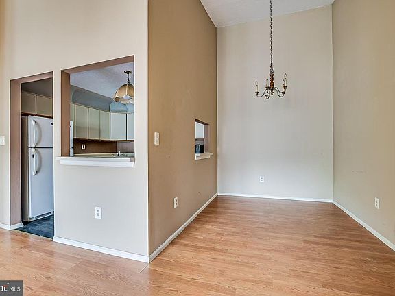 2nd image of 24 Chamberlin Ct