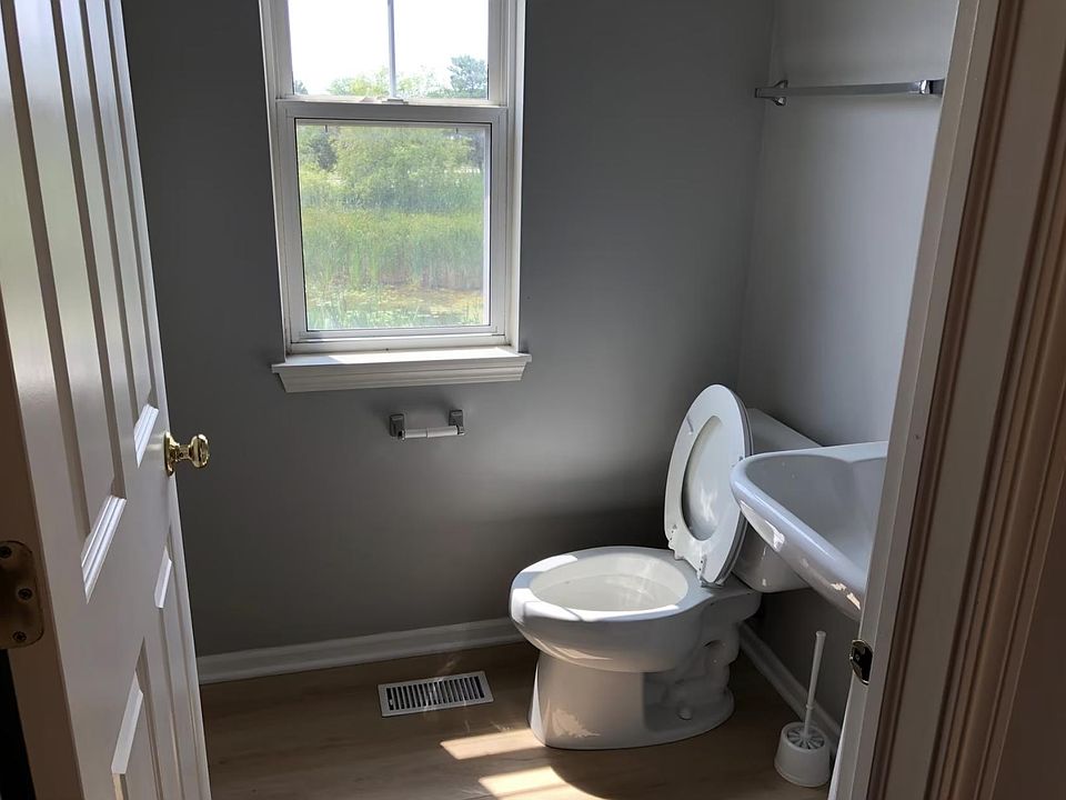 349 N Commerce St, Aurora, IL 60504 Zillow