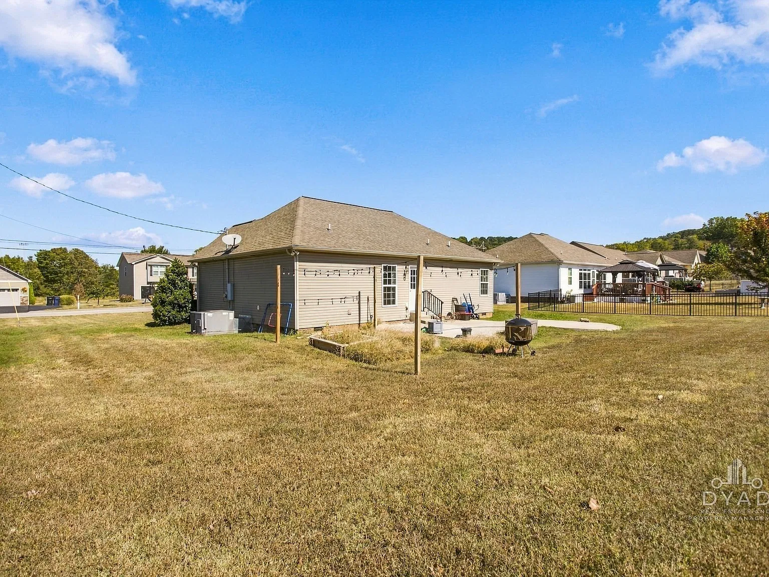 1648 Wellington Drive - 1 — Photo 3
