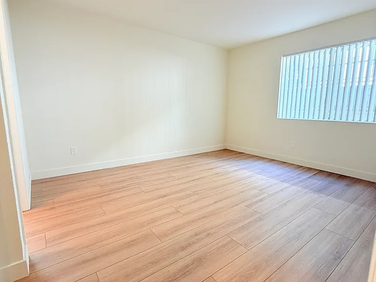 1160 Ruberta Ave — Photo 22