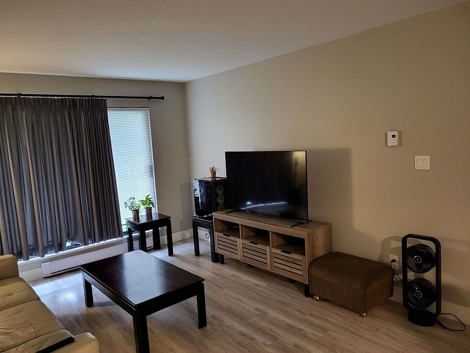 1st image of 45598 McIntosh Dr #106