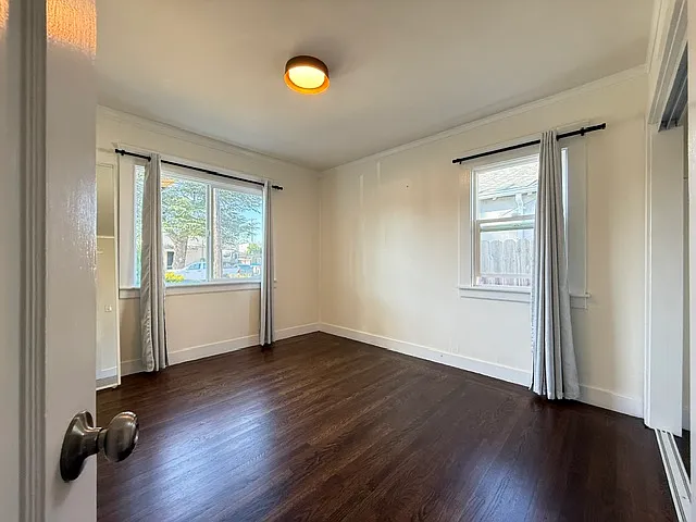577 Durant Ave — Photo 19