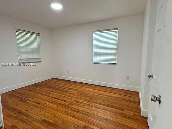 3rd image of 15 Sidonia Ave APT 2