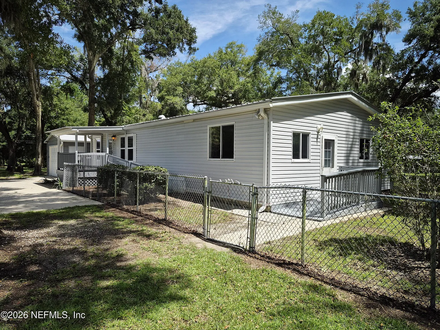 3 bed, 2.0 bath, 1550 sqft, $1,650 — Photo 2