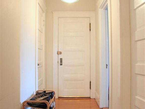3rd image of 7 Centre St Unit 23