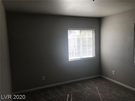 5th image of 4795 Woodland Ave