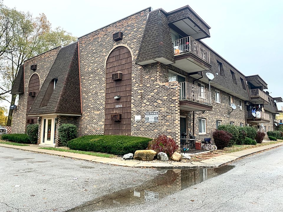 1st image of 18340 Glen Oak Ave APT 2A