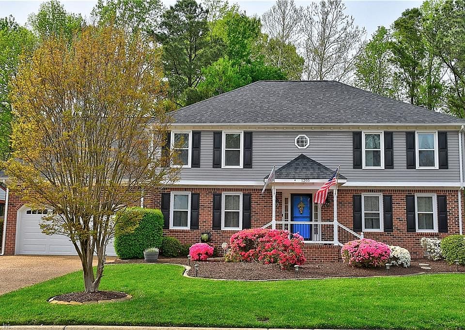 1st image of 1205 Heathcliff Dr
