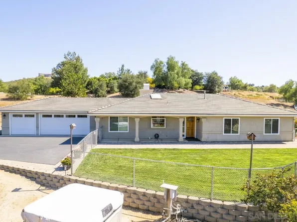 27611 Kiavo Dr, Valley Center, CA 92082