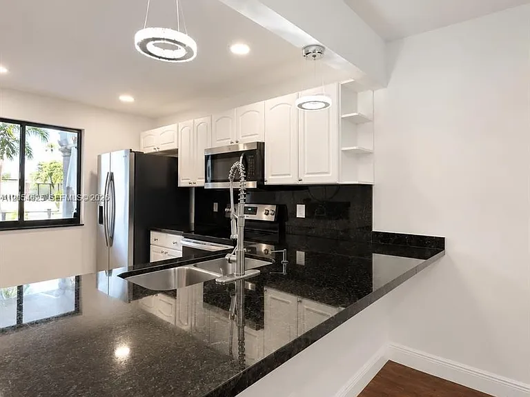 16571 Blatt Blvd #203 — Photo 8