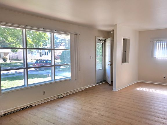 4th image of 836 E Harwood Ave