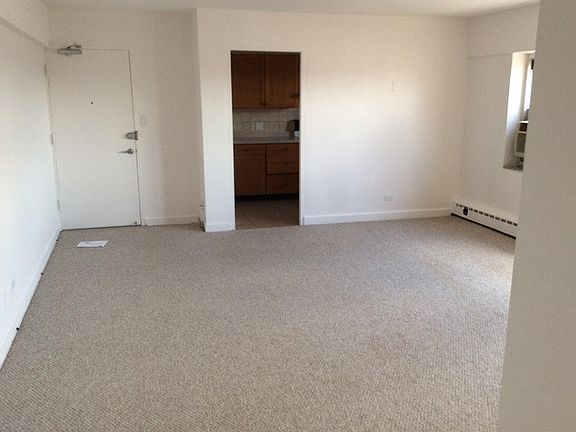 3rd image of 4960 N Marine Dr APT 1219