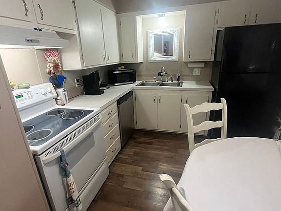 4th image of 2518 Campus Ct