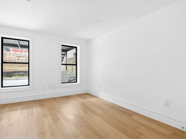 151 Chauncey Street image 6 of 10