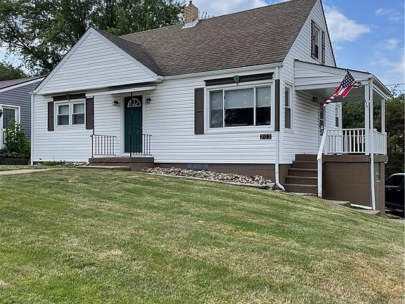 2nd image of 203 Leonard Ave