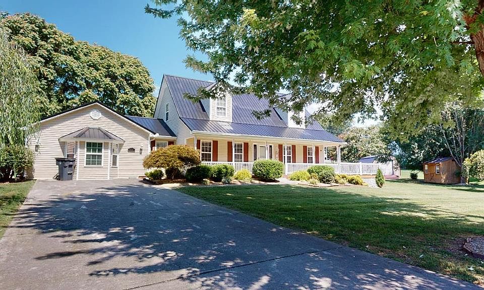 1st image of 814 Osprey Dr