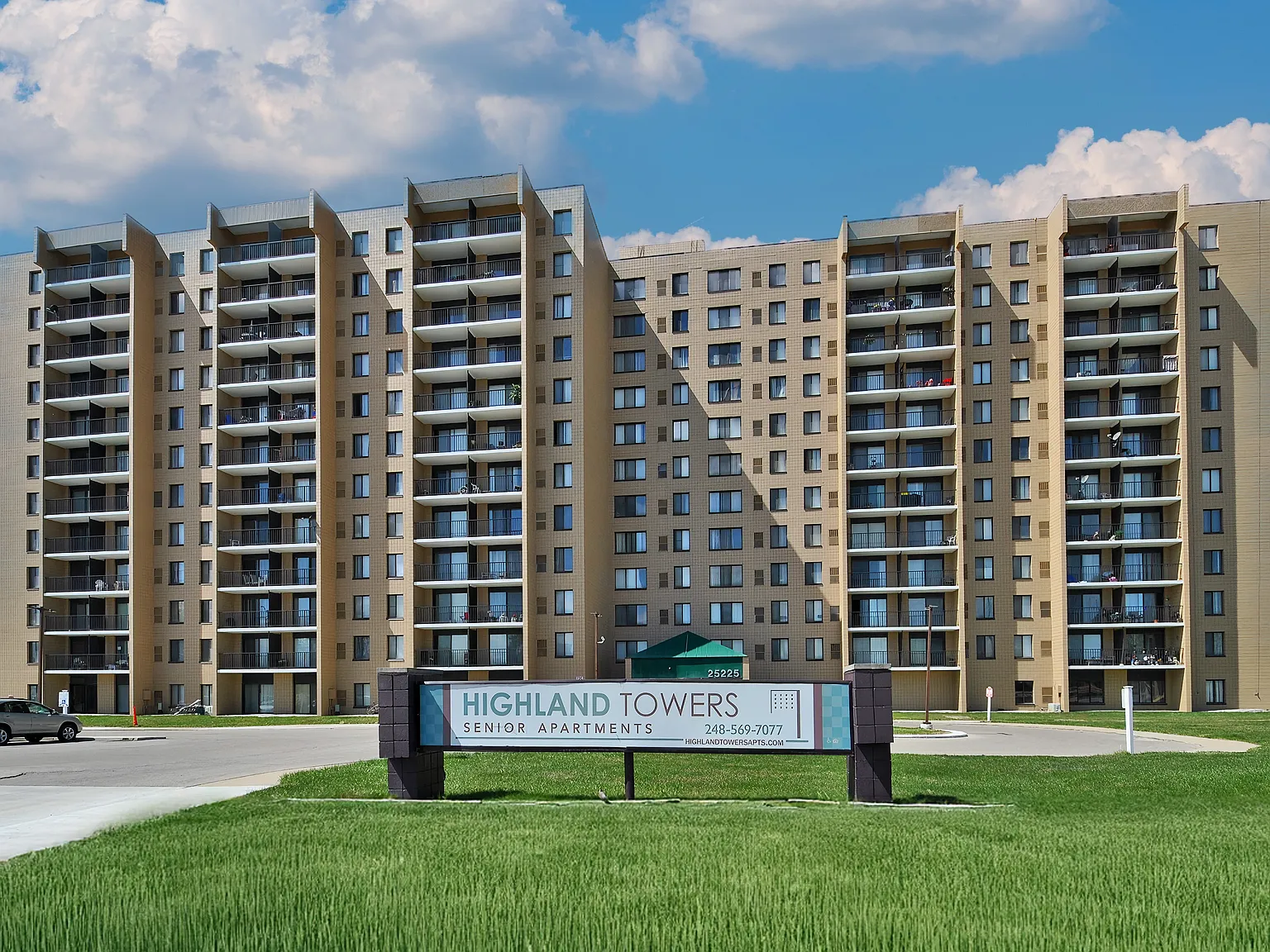 Highland Towers - Senior Living 55+ — Photo 1