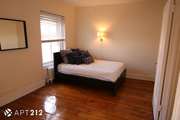Rented by APT212 INC | media 11