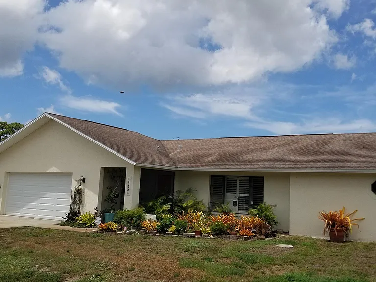 17324 Castile Rd — Photo 2