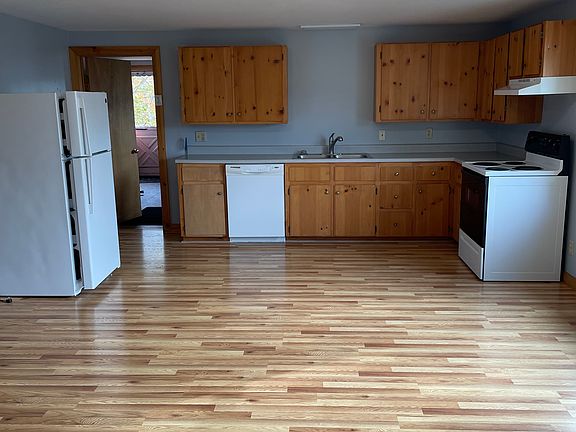 4th image of 28 Navy St #1