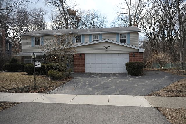 1st image of 1518 Crown Ln