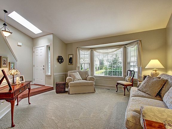 3rd image of 7806 69th St NE