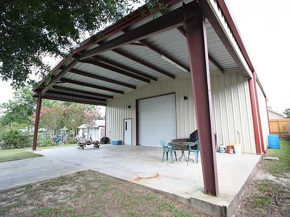 4th image of 205 Schexnaydre Ln