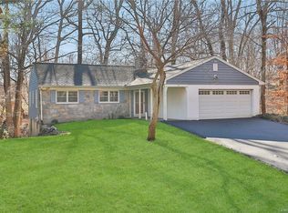 5 Highclere Ln, Valhalla, NY 10595