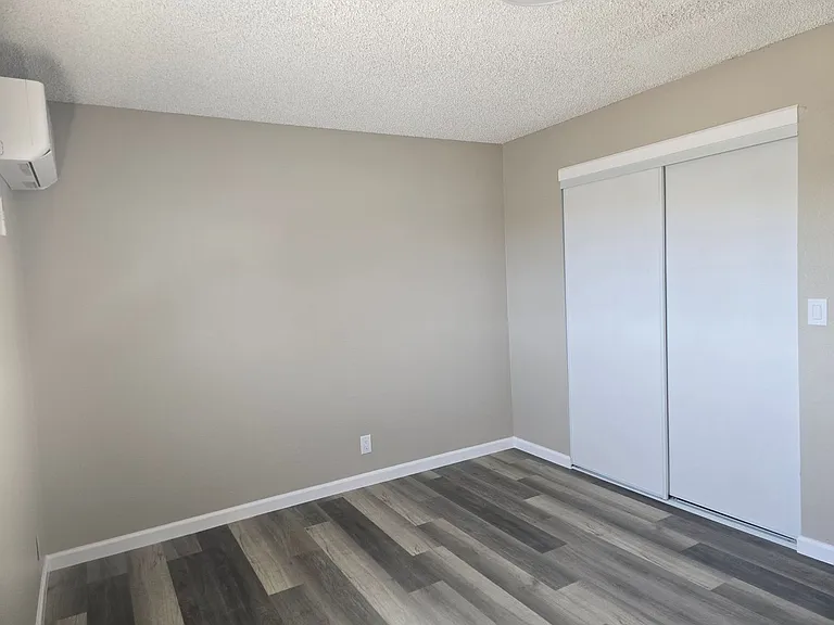 1332 N Norma St — Photo 9