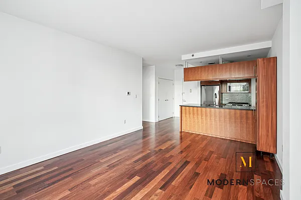 Sold by Modern Spaces | media 5