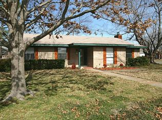 200 Stonegate St, Terrell, TX 75160