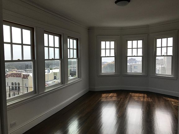 4th image of 700 31st Ave APT 5