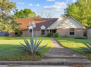 1519 Everitt St, Navasota, TX 77868