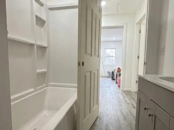 507 W Seneca St #2, Sherrill, NY 13461