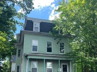 33 Russell St #2, Worcester, MA 01609