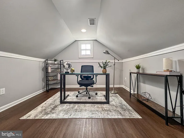 6621 Hallwood Ave — Photo 36