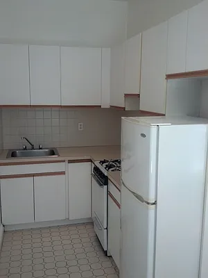 Rented by Green Line Realty | media 21