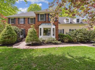 10 Joanna Ct, Basking Ridge, NJ 07920